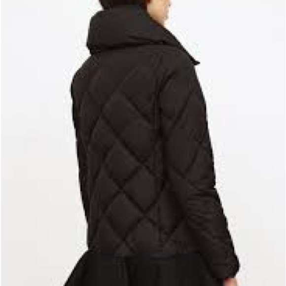 Authentic MONCLER Black Peplum Goose Down
Diamond Quilted Puffer Jacket Size 0 - Picture 3 of 13